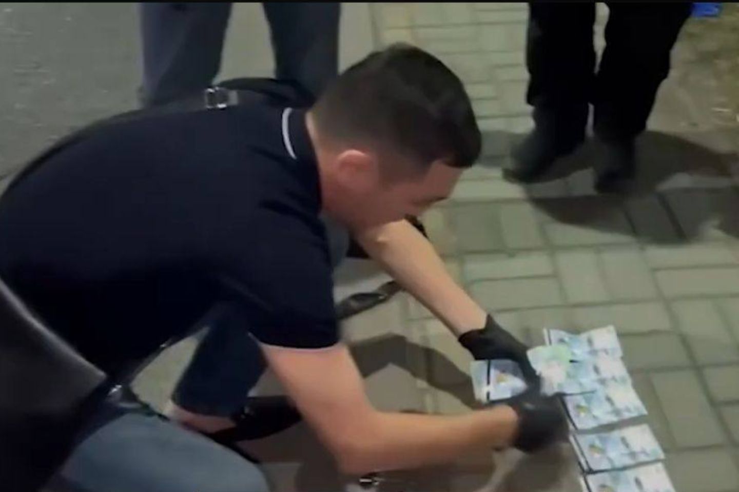 Новости Казахстана / Под видом наркополиции в Алматы действовала группа вымогателей