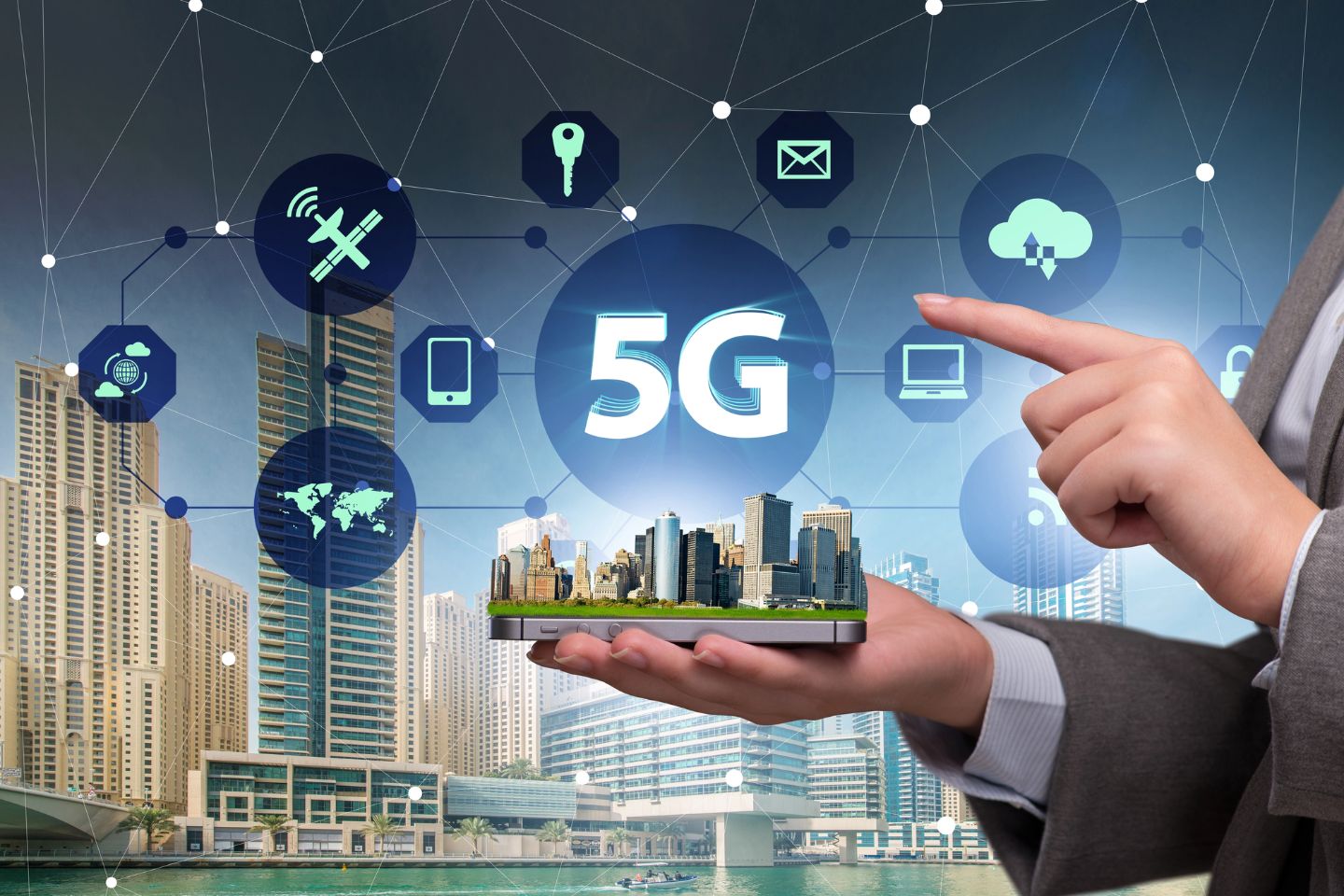 Новости Казахстана / В Алатау запустили первую базовую станцию 5G и подписали дорожную карту связи