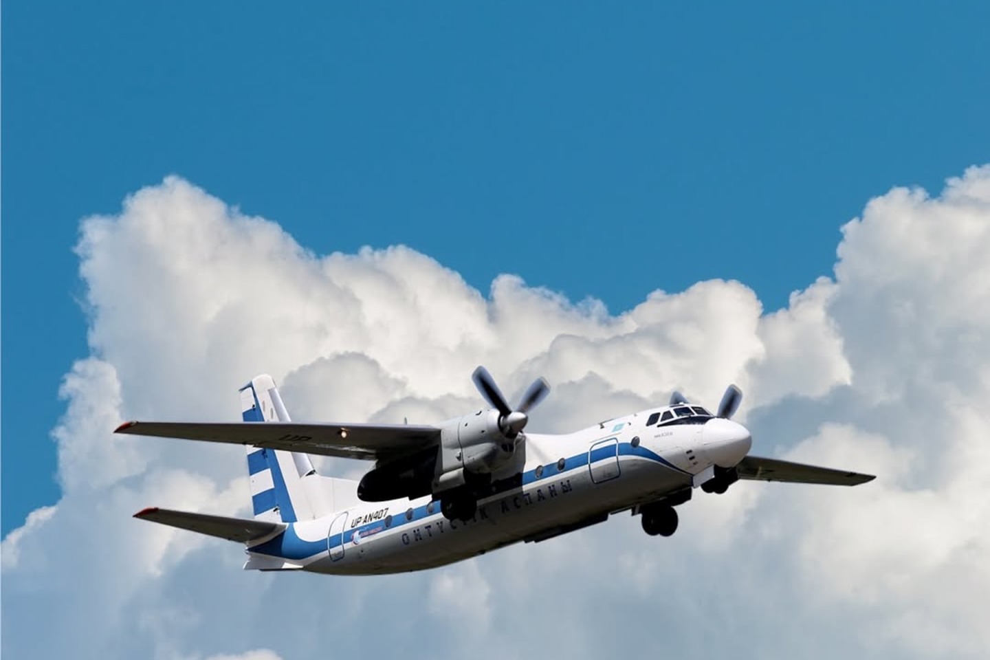 Усть-Каменогорск и ВКО / Зайсан (Зайсанский р-он) / Зайсаннан Өскеменге осы айдан бастап ұшақ ұшады