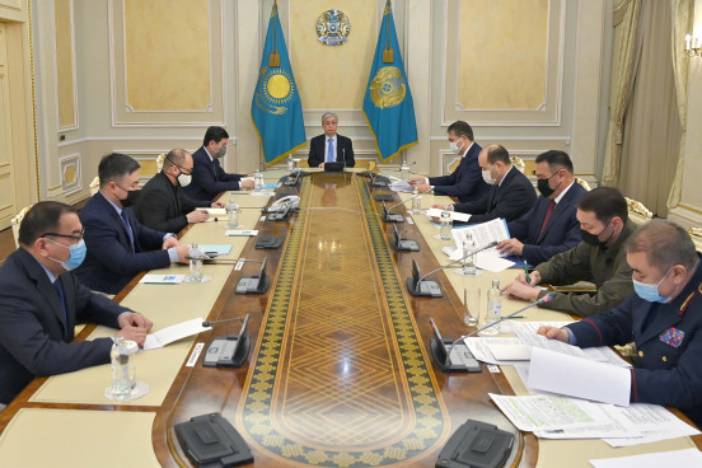Новости мира / Политика в мире / Президент РК ответил на вопросы о легитимности ввода сил ОДКБ в Казахстан