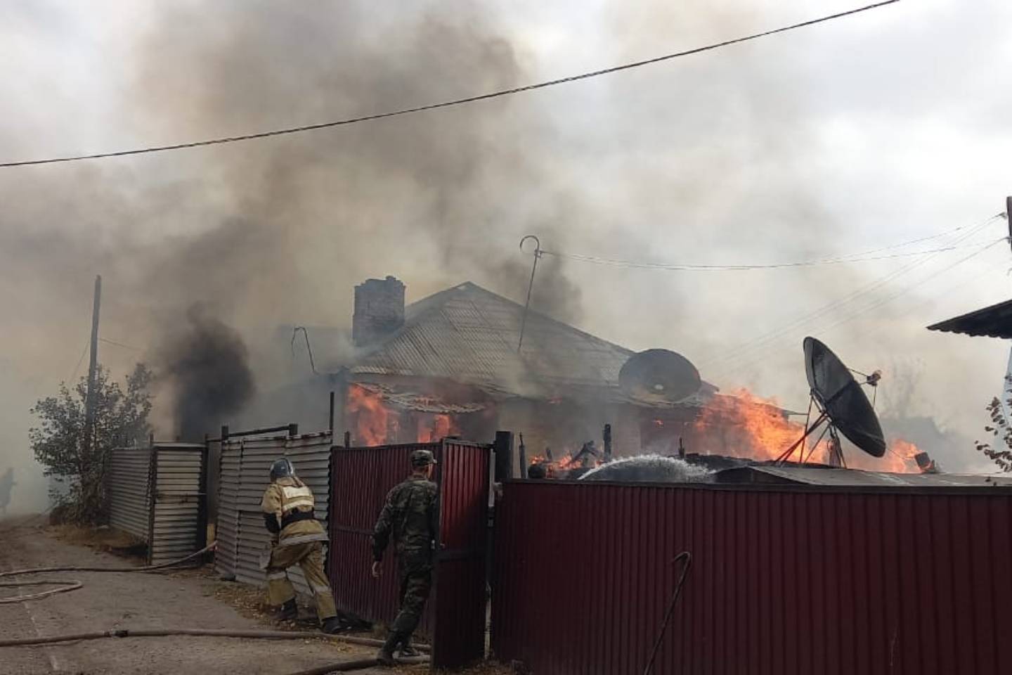 Усть-Каменогорск и ВКО / Еще один пожар произошел в областном центре ВКО