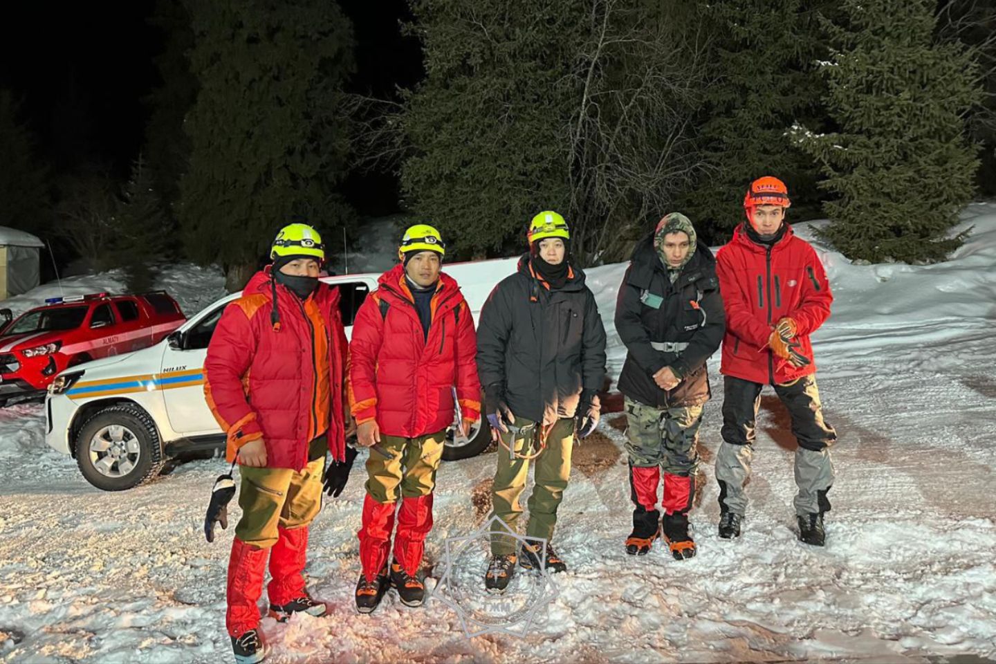 Новости Казахстана / Спасательная операция в горах Алматы: турист выжил благодаря фонарику