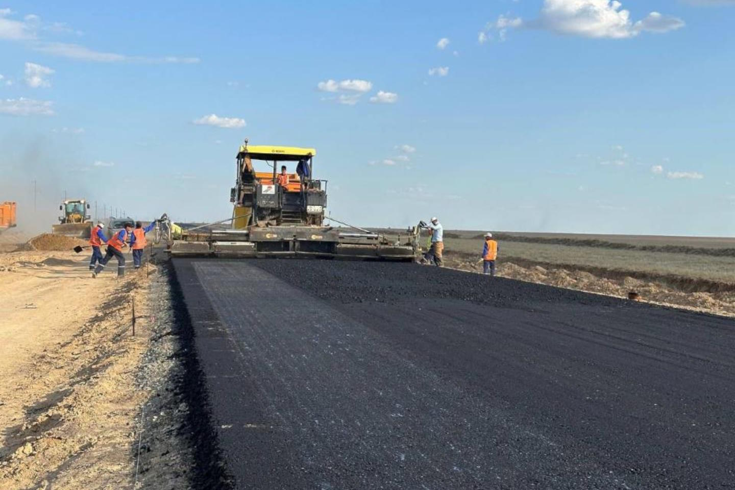 Новости Казахстана / Экономика в Казахстане / До конца года будут отремонтированы более тысячи казахстанских дорог