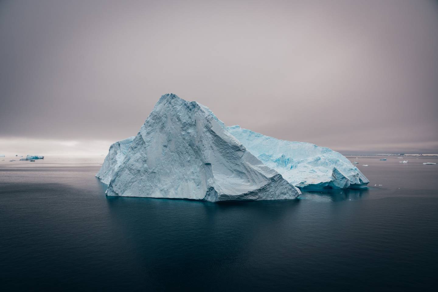 Новости мира / Интересные новости / Самый большой в мире айсберг может разрушится в скором времени