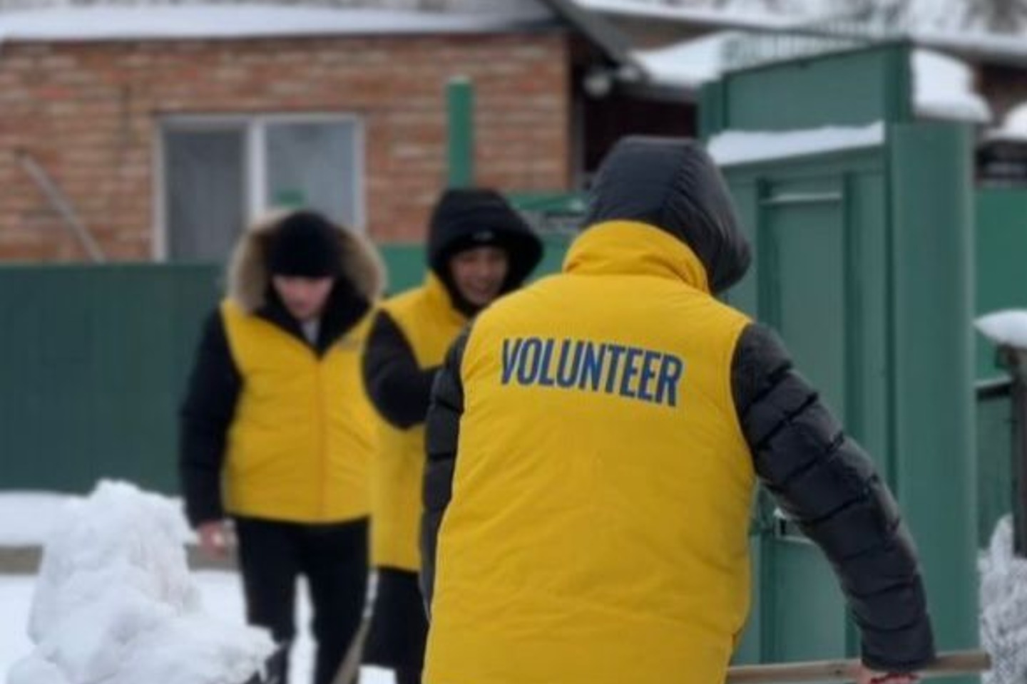 Усть-Каменогорск и ВКО / ШҚО еріктілері бастаған қайырымдылық акцияны бүкіл ел жастары қолдады