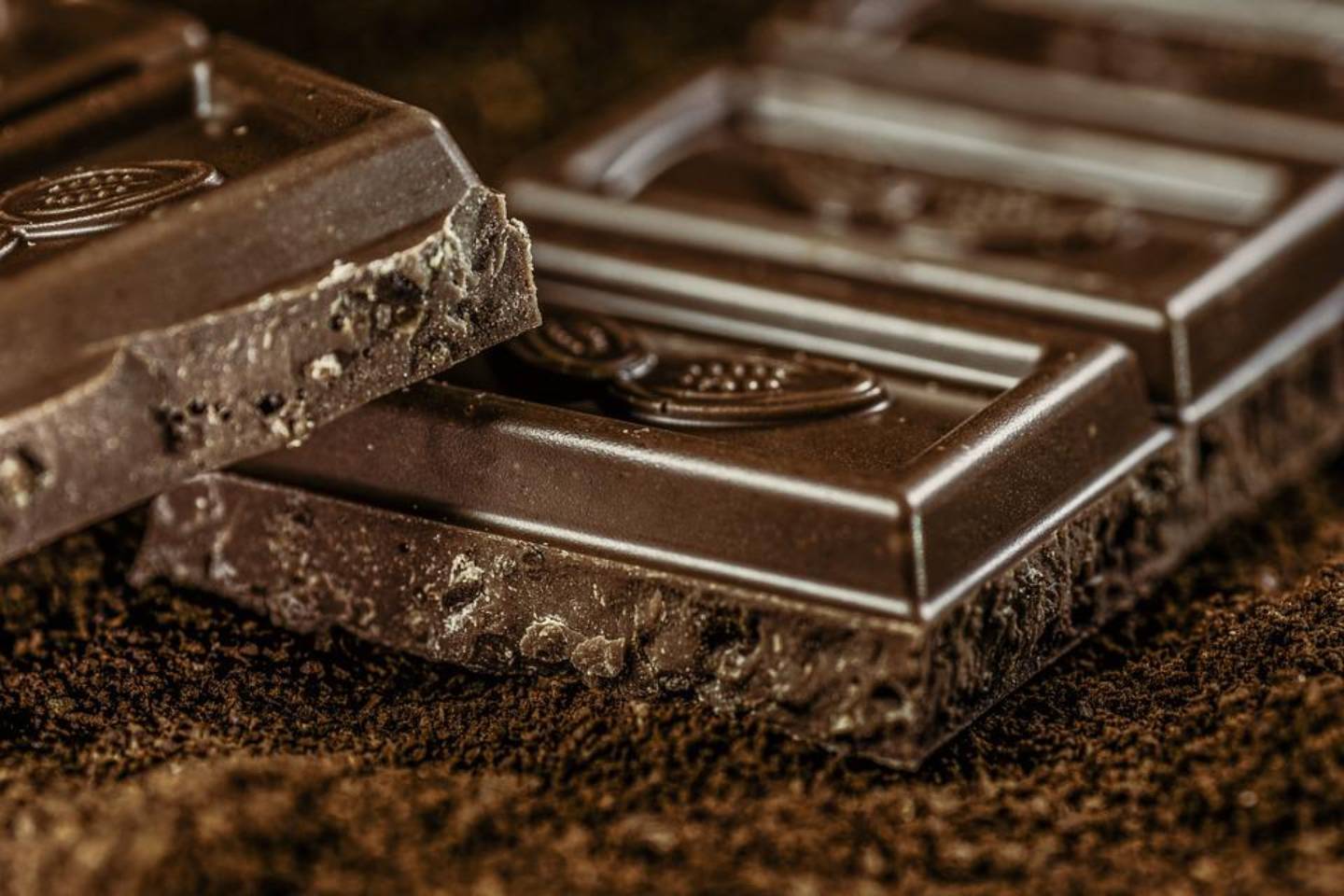 Новости мира / Интересные новости / Чем полезен горький шоколад