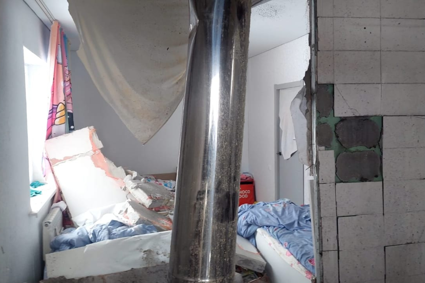 Усть-Каменогорск и ВКО / В одном из частных домов Усть-Каменогорска взорвалась печь, пострадал ребенок Усть-Каменогорск и ВКО / В одном из частных домов Усть-Каменогорска взорвалась печь, пострадал ребенок