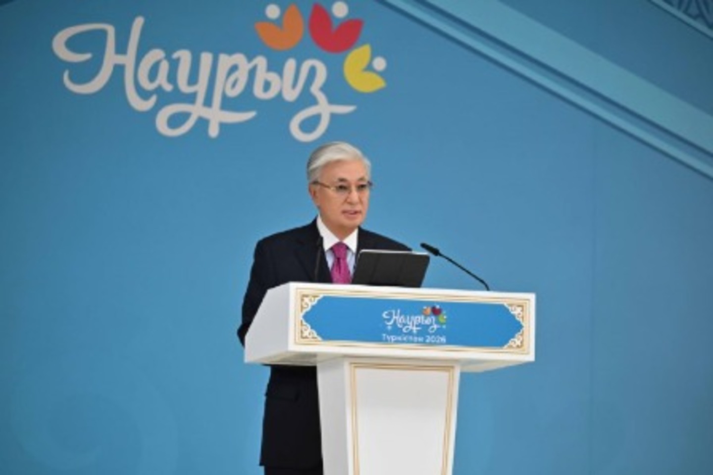 Новости Казахстана / Мемлекет басшысы қазақстандықтарды Наурыз мейрамымен құттықтады