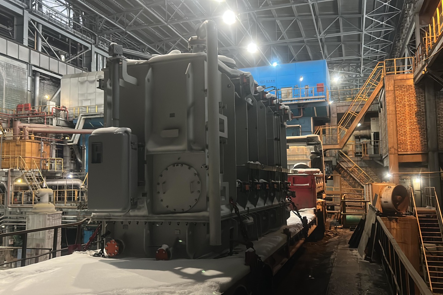 Усть-Каменогорск и ВКО / Өскемен жылу электр орталығындағы трансформаторлардың бірі жаңартылды