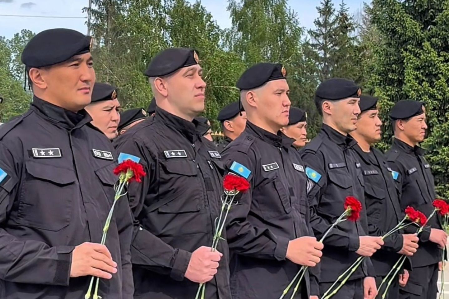 Усть-Каменогорск и ВКО / Память героев: в ДП ВКО почтили павших при исполнении долга Усть-Каменогорск и ВКО / Память героев: в ДП ВКО почтили павших при исполнении долга