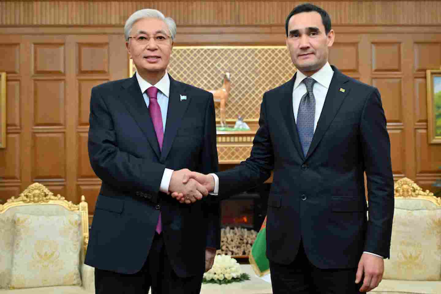 Новости Казахстана / Политика в Казахстане / Президенты Казахстана и Туркменистана провели встречу в Ашхабаде Новости Казахстана / Политика в Казахстане / Президенты Казахстана и Туркменистана провели встречу в Ашхабаде