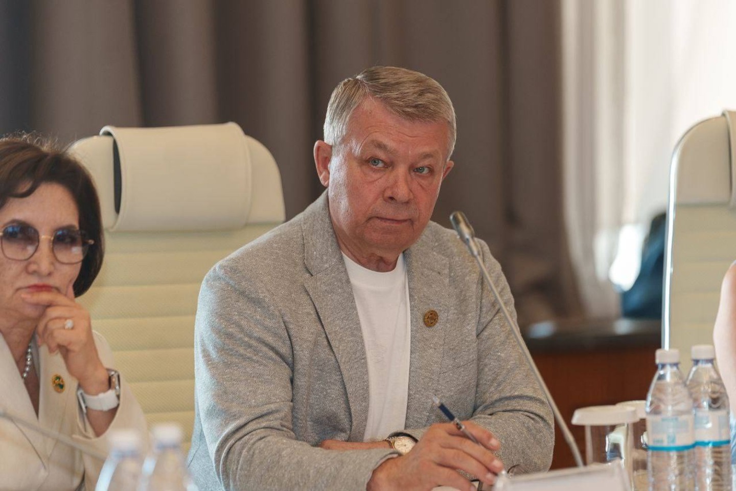 Усть-Каменогорск и ВКО / ШҚО әкімі Қоғамдық кеңес мүшелерімен өңірді дамыту мәселелерін талқылады Усть-Каменогорск и ВКО / ШҚО әкімі Қоғамдық кеңес мүшелерімен өңірді дамыту мәселелерін талқылады