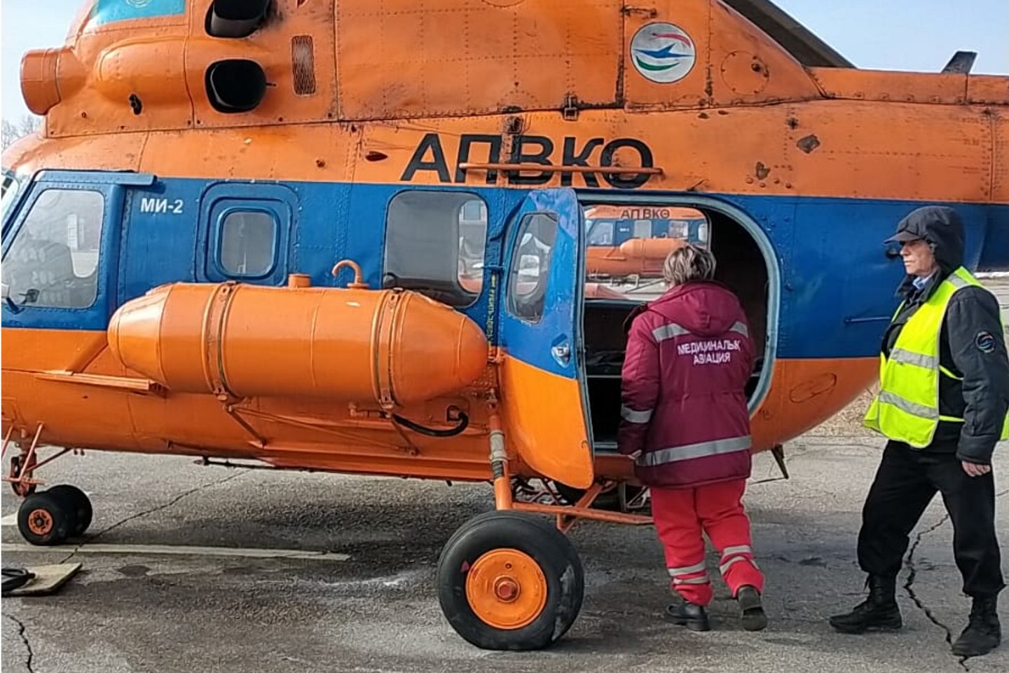 Усть-Каменогорск и ВКО / В ВКО новорожденного доставили в больницу на вертолете