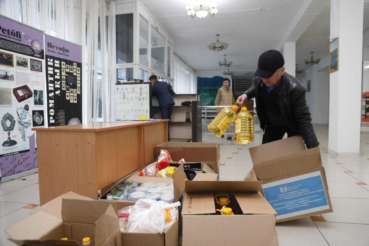 Усть-Каменогорск и ВКО / Гуманитарную помощь пострадавшим от паводков отправили из Усть-Каменогорска