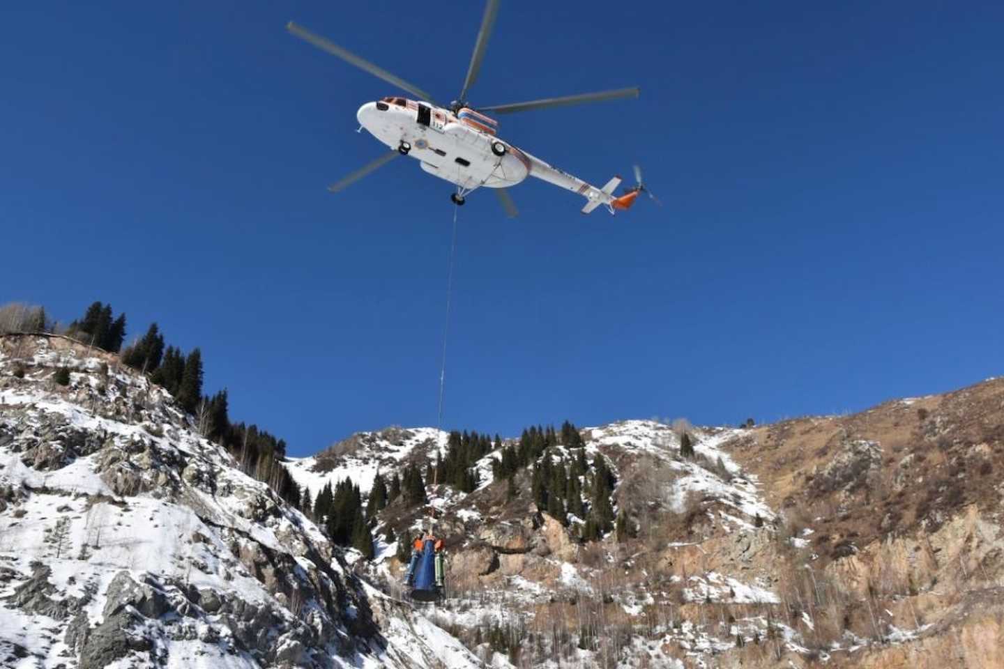 Новости Казахстана / Общество в Казахстане / В горах Алматы проводится профилактический спуск лавин