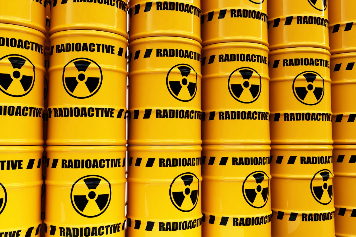 Новости мира / В США хотят забрать у Ирана почти полтонны материалов для атомной бомбы