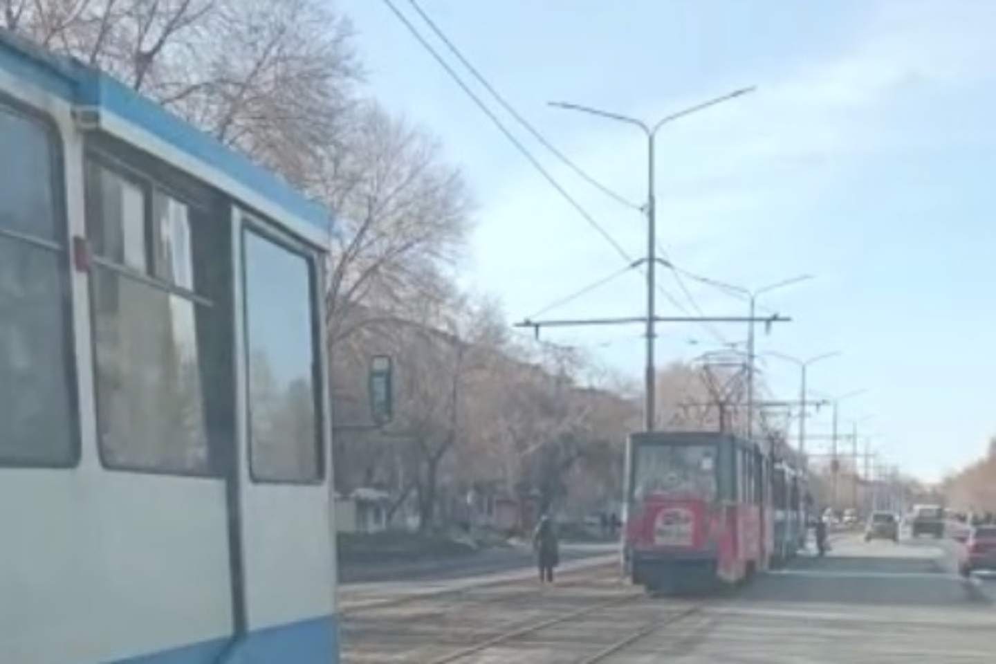 Происшествия в Казахстане и мире / Трамвайное сообщение остановилось в Усть-Каменогорске