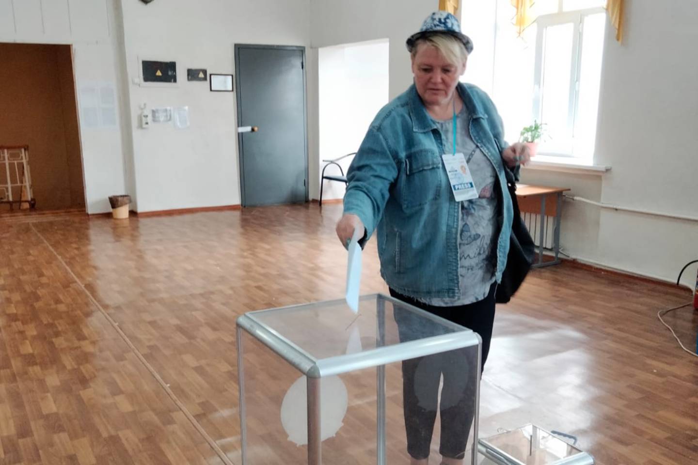 Усть-Каменогорск и ВКО / "Мы в ответе за свою страну!" - устькаменогорцы активно голосуют на референдуме