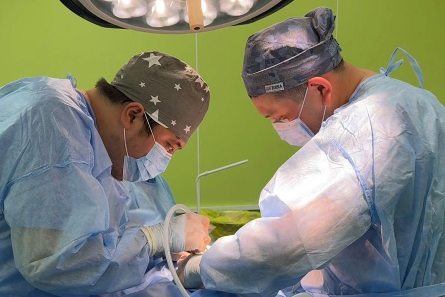 Усть-Каменогорск и ВКО / В ВКО Центре матери и ребенка проводят современную операцию - ВНС-терапия