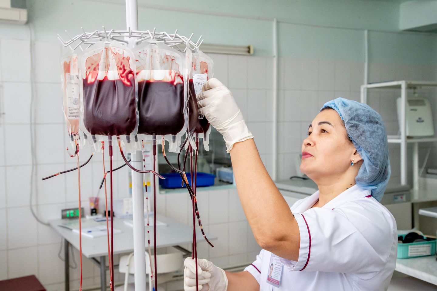 Усть-Каменогорск и ВКО / Усть-Каменогорск / Сдать кровь к празднику 8 марта приглашает ВК областной Центр крови