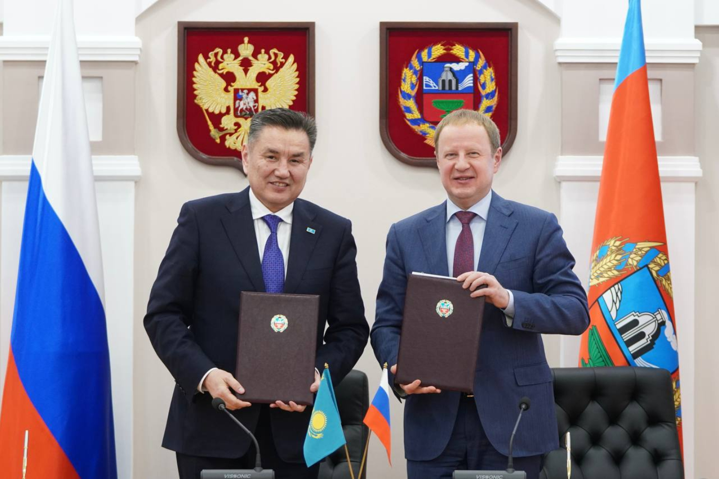 Усть-Каменогорск и ВКО / ВКО и Алтайский край: какие договоренности заключены между регионами-побратимами Усть-Каменогорск и ВКО / ВКО и Алтайский край: какие договоренности заключены между регионами-побратимами