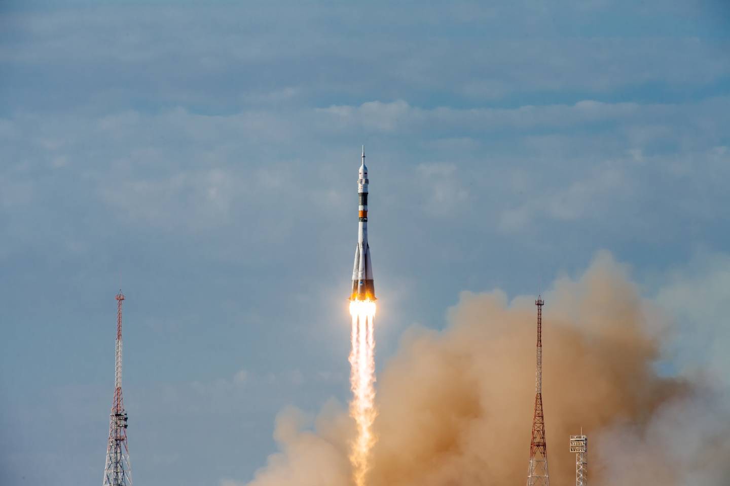 Новости мира / Интересные новости / Ракета "Протон-М" успешно стартовала с Байконура