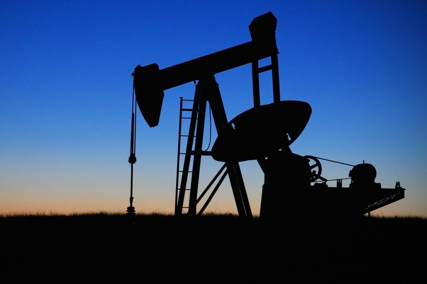 Новости Казахстана / Экономика в Казахстане / Казахстан продлил добровольное сокращение добычи нефти