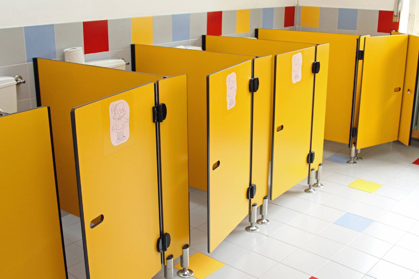 Новости Казахстана / Общество в Казахстане / Какими должны быть школьные туалеты в Казахстане, рассказали в Минторговли