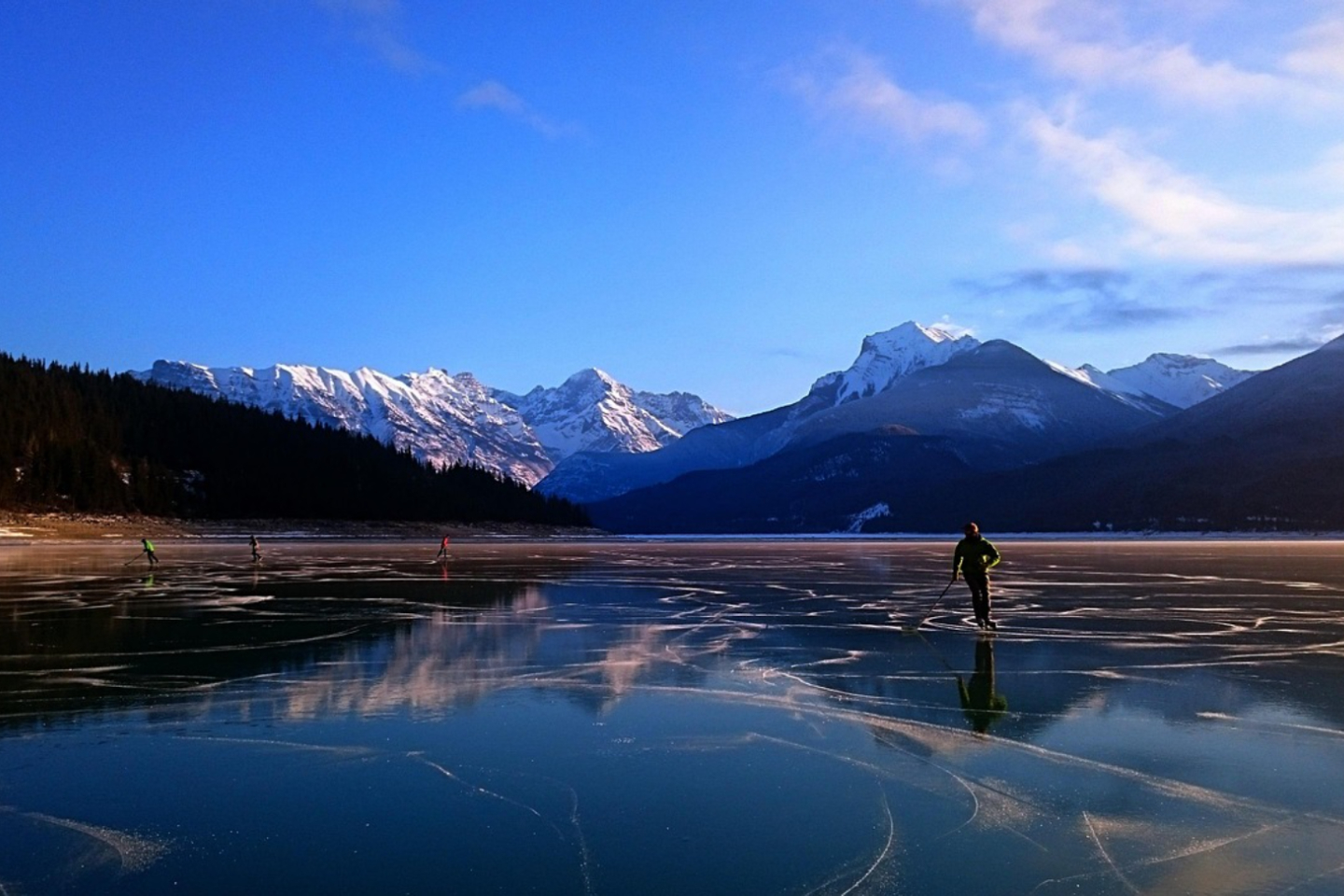 Усть-Каменогорск и ВКО / Теплые дни в Уланском районе встретили весенним фестивалем на льду  