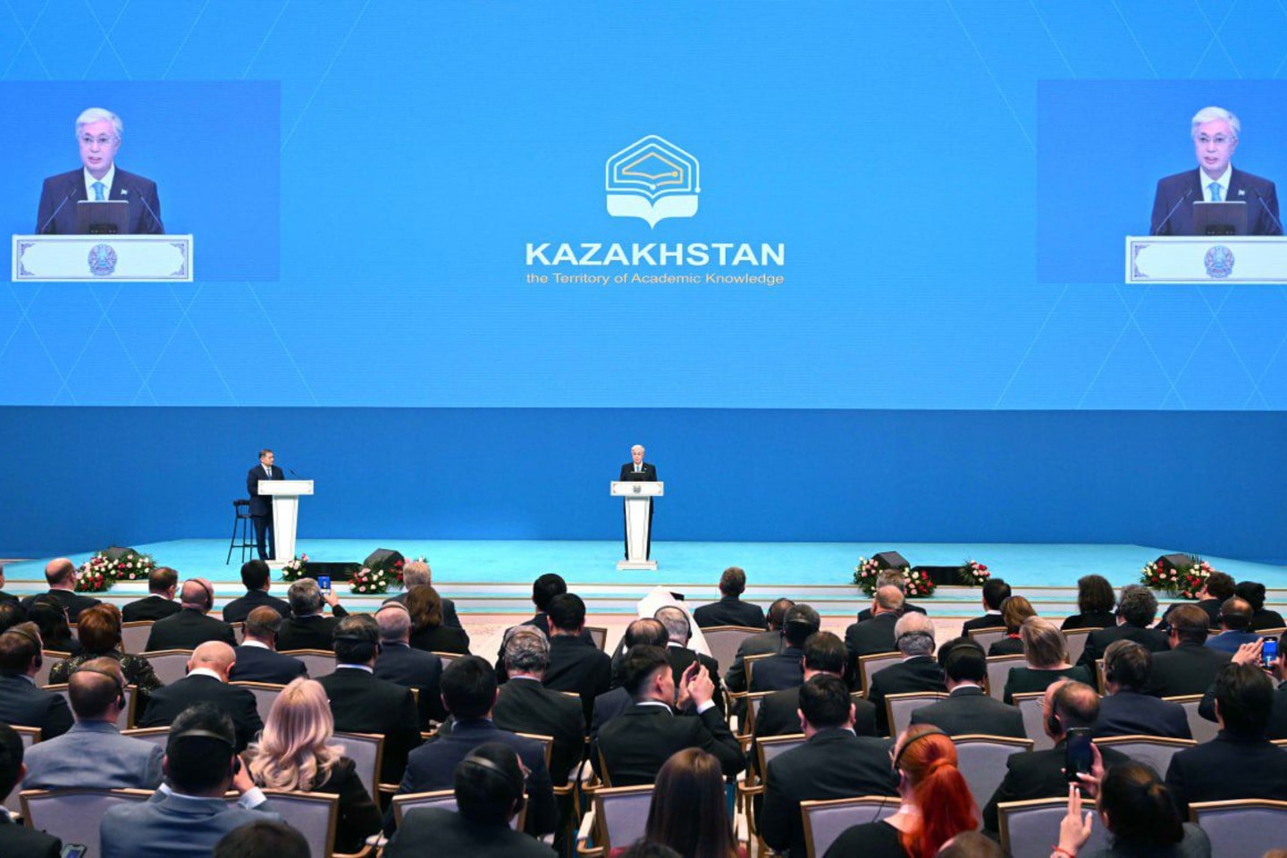 Усть-Каменогорск и ВКО / Президент: "Білім мен ғылым – әлемді өзгерте алатын ең басты күш"