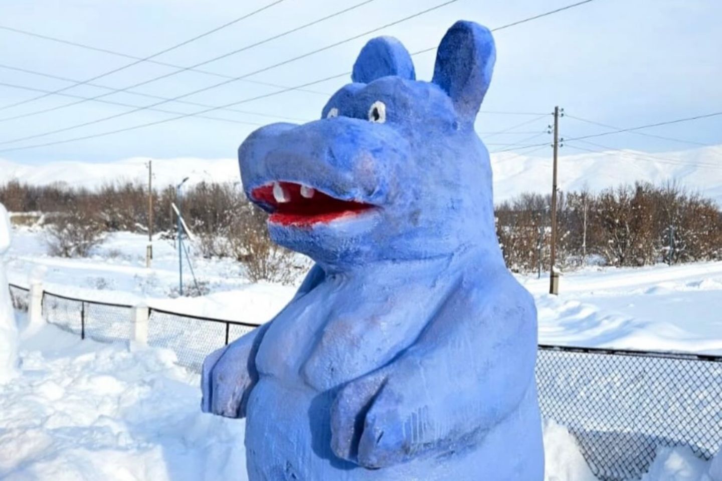 Усть-Каменогорск и ВКО / Алтай (район Алтай) / В районе Алтай школы соревнуются в искусстве создания фигур из снега