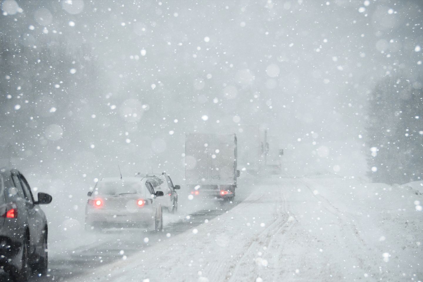 Усть-Каменогорск и ВКО / Штормовое предупреждение объявили в ВКО Усть-Каменогорск и ВКО / Штормовое предупреждение объявили в ВКО