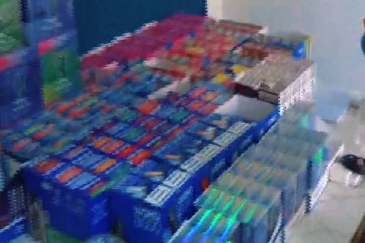 Новости Казахстана / В Шымкенте изъяты вейпы на три миллиона тенге