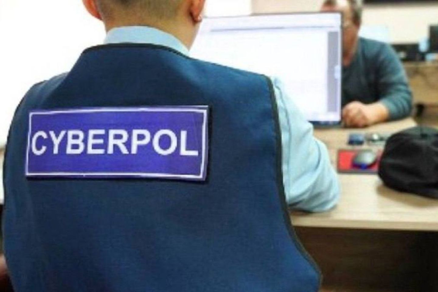Новости Казахстана / В Павлодаре полицейские вернули мужчине 3,5 млн тенге, украденные мошенниками Новости Казахстана / В Павлодаре полицейские вернули мужчине 3,5 млн тенге, украденные мошенниками