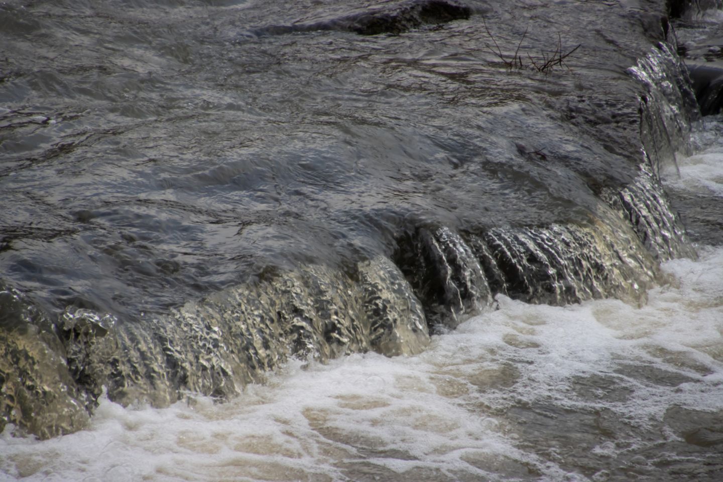 Новости мира / Наводнение на Кавказе: спасатели вывезли тысячи людей