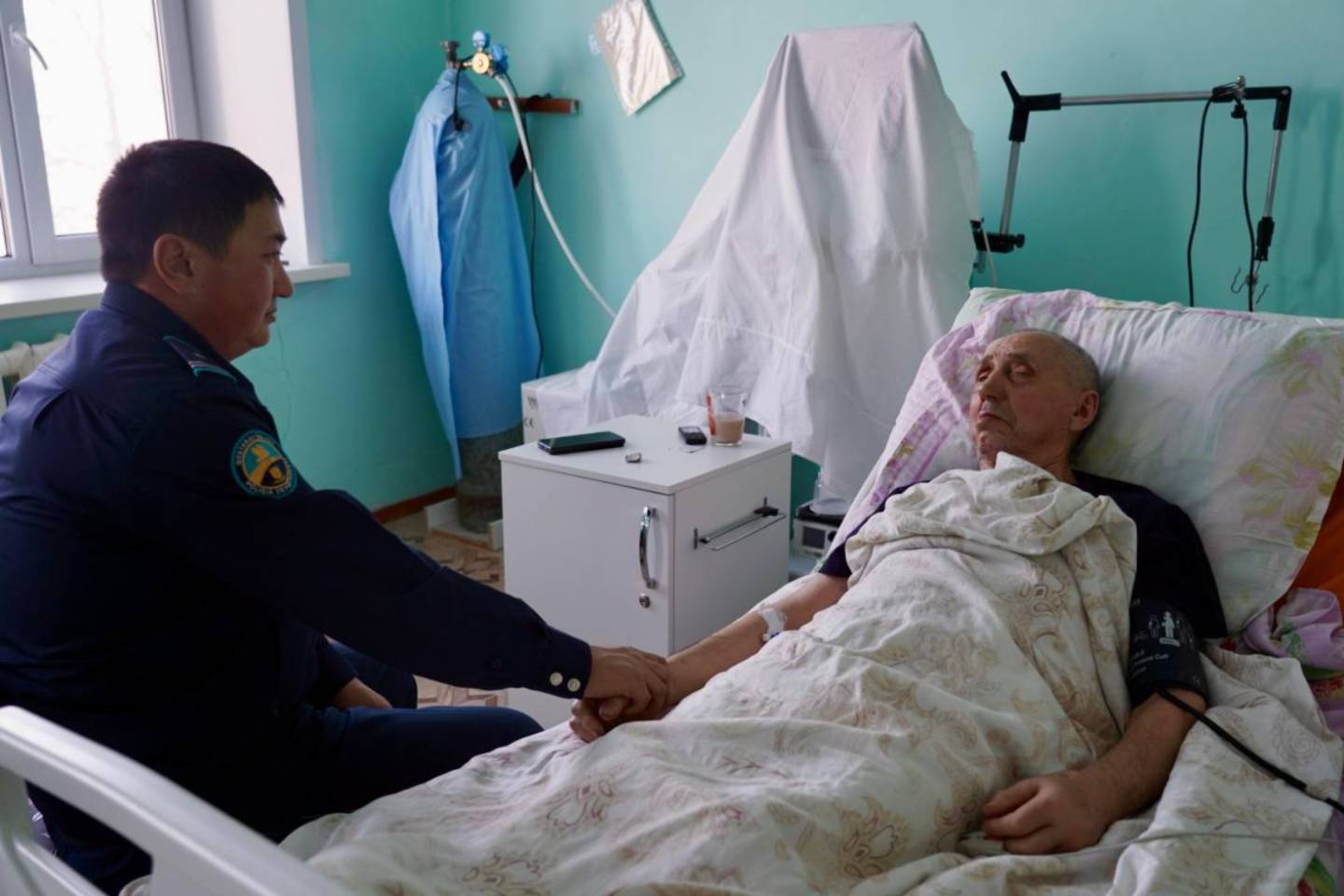 Происшествия в Казахстане и мире / В РК пожилой рыбак запутался в проводах "электропастуха" и едва не погиб Происшествия в Казахстане и мире / В РК пожилой рыбак запутался в проводах "электропастуха" и едва не погиб