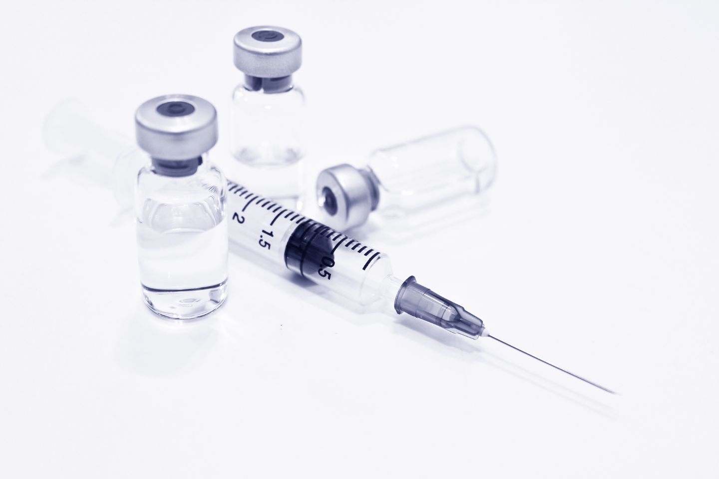 Новости мира / Блогер из Китая сделал тысячи инъекций ради "идеального пресса"