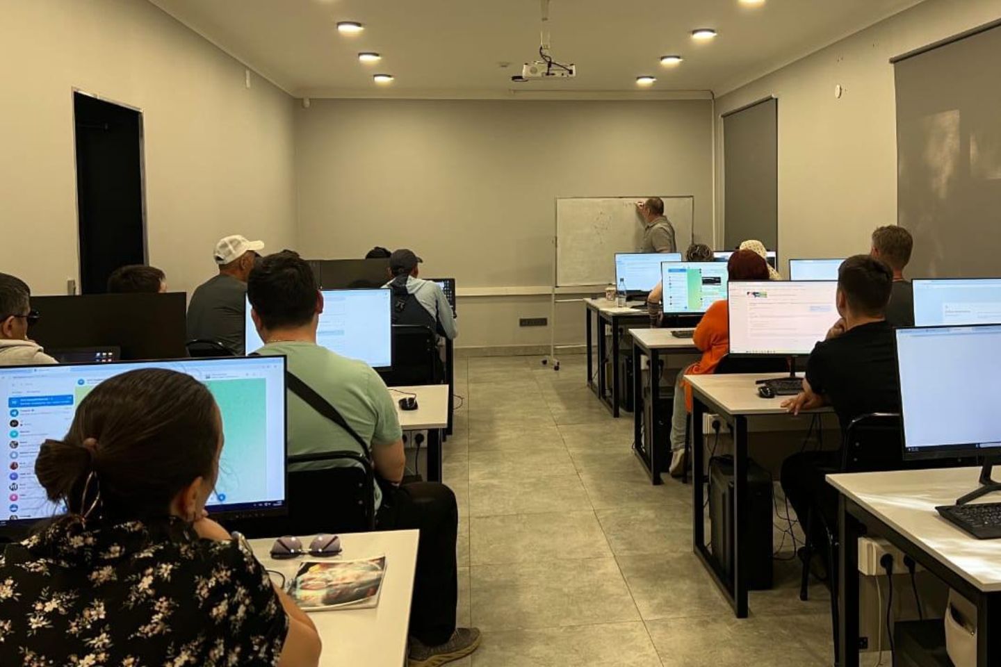 Новости Казахстана / Проект "Табыс" обучает казахстанцев с инвалидностью современным цифровым профессиям