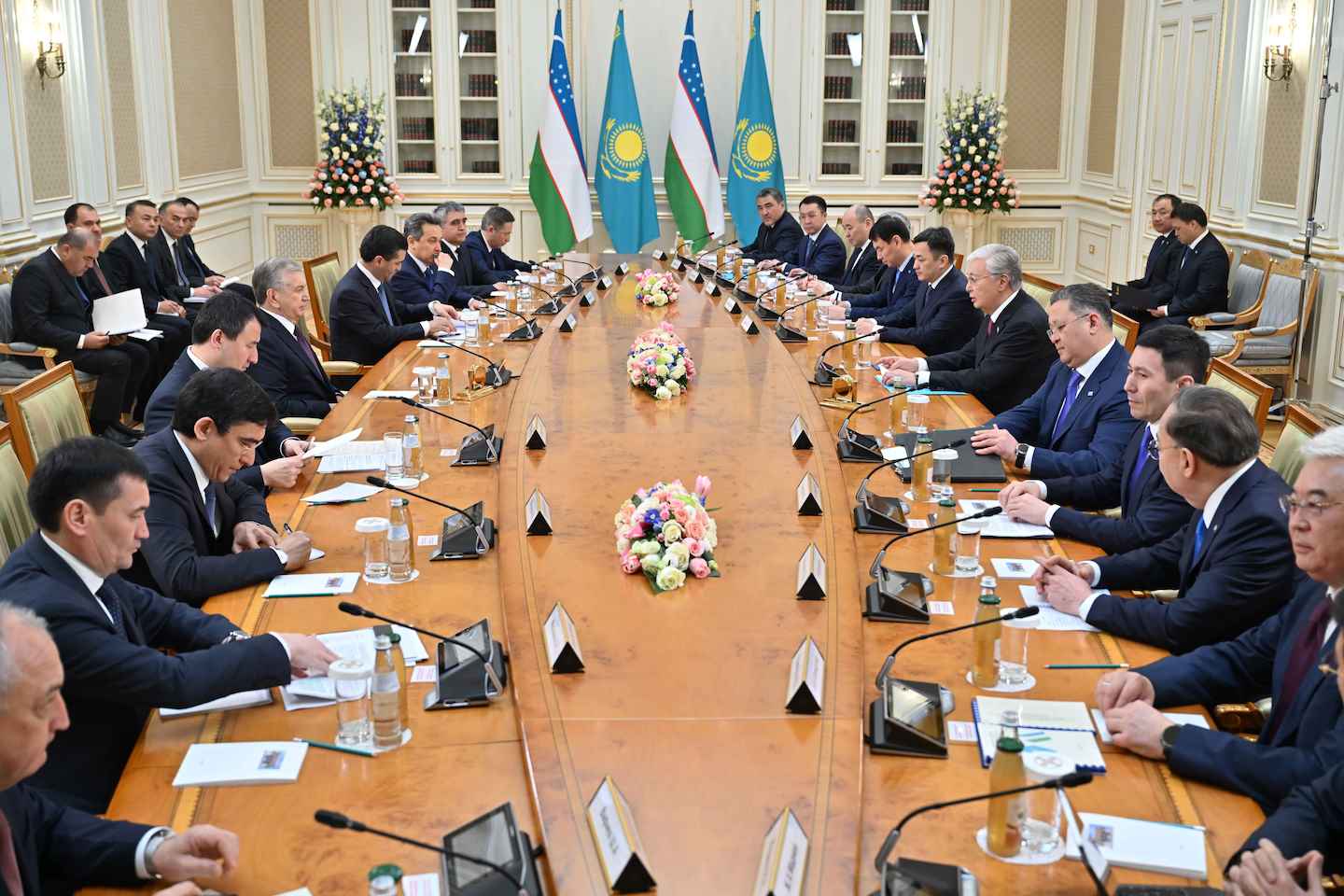 Новости Казахстана / Политика в Казахстане / Президент Узбекистана посетил Казахстан с рабочим визитом Новости Казахстана / Политика в Казахстане / Президент Узбекистана посетил Казахстан с рабочим визитом