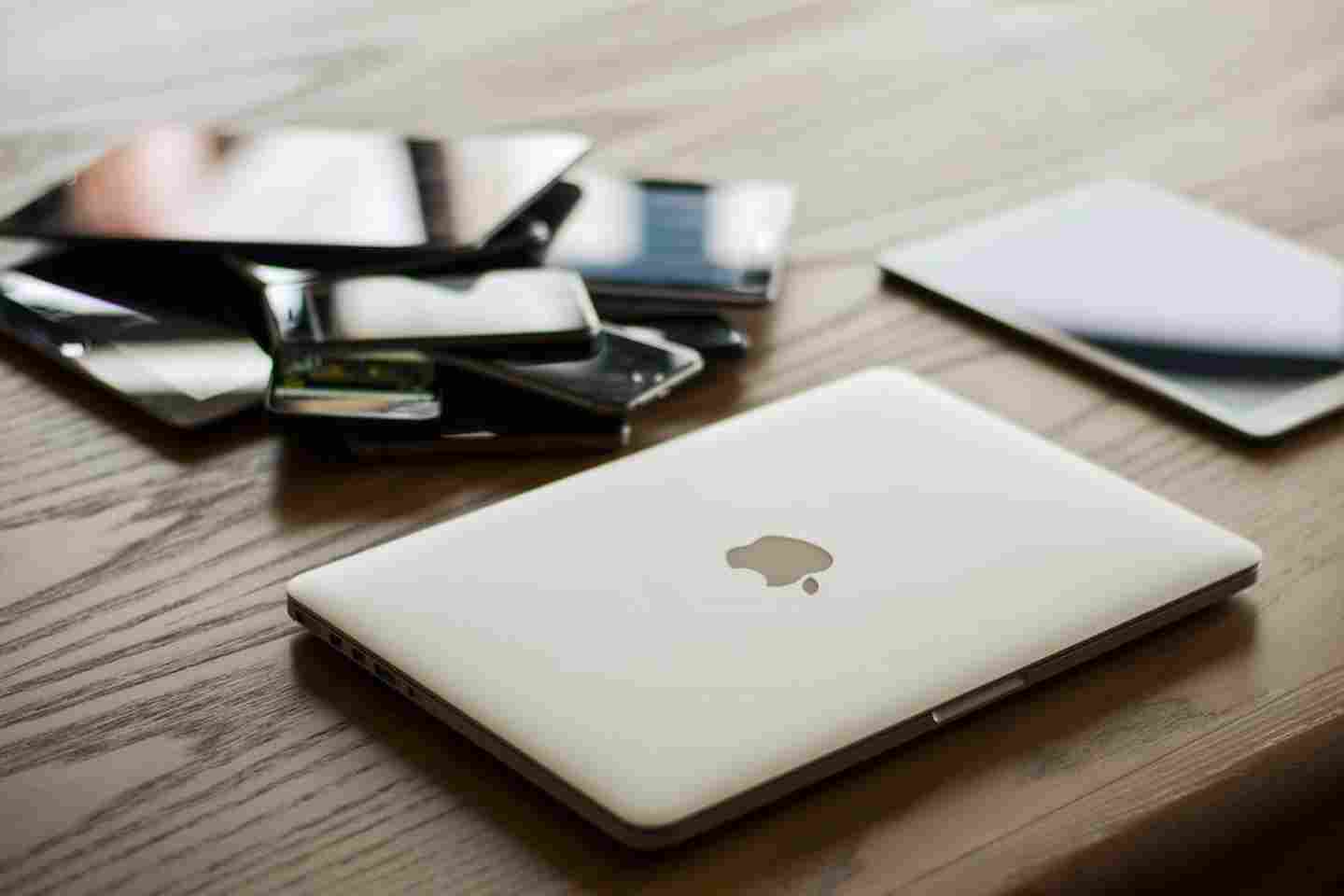 Новости мира / Политика в мире / Рекордное количество смартфонов досмотрели на границе США Новости мира / Политика в мире / Рекордное количество смартфонов досмотрели на границе США