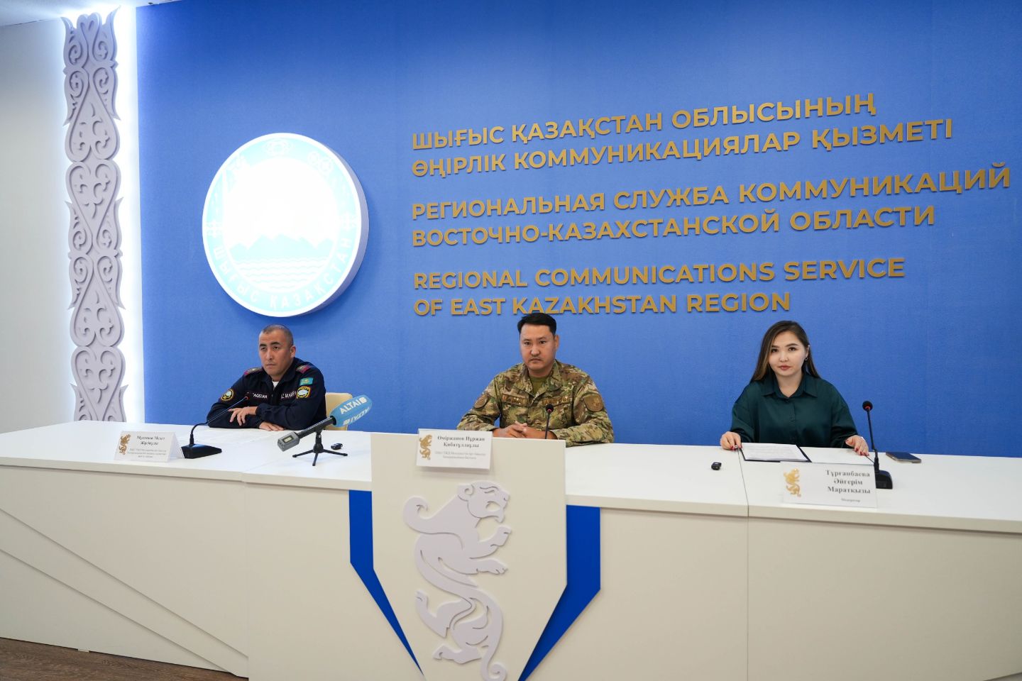Усть-Каменогорск и ВКО / В Восточном Казахстане сотрудники ДЧС ВКО проверили дома с печным отоплением