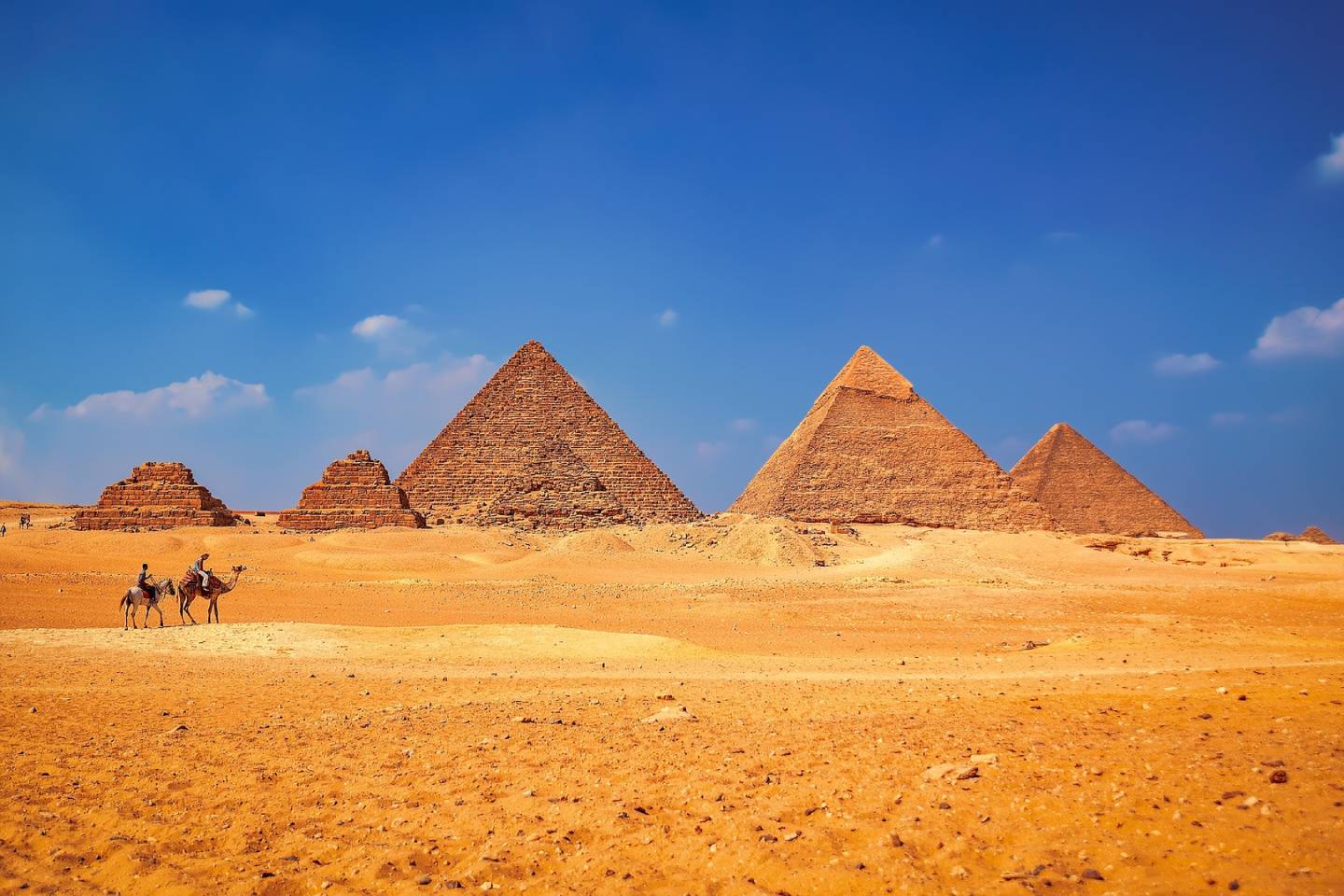 Новости мира / Интересные новости / В египетской пирамиде ученые нашли новый коридор