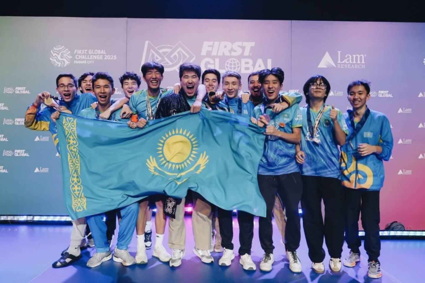 Новости Казахстана / Общество в Казахстане / Школьники из Казахстана стали четырехкратными чемпионами мира по робототехнике Новости Казахстана / Общество в Казахстане / Школьники из Казахстана стали четырехкратными чемпионами мира по робототехнике