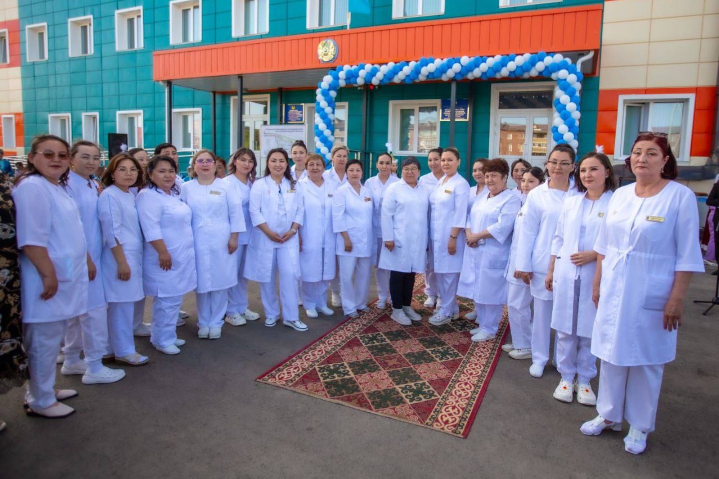 Усть-Каменогорск и ВКО / Жители одного из поселков ВКО получили доступ к узким специалистам Усть-Каменогорск и ВКО / Жители одного из поселков ВКО получили доступ к узким специалистам