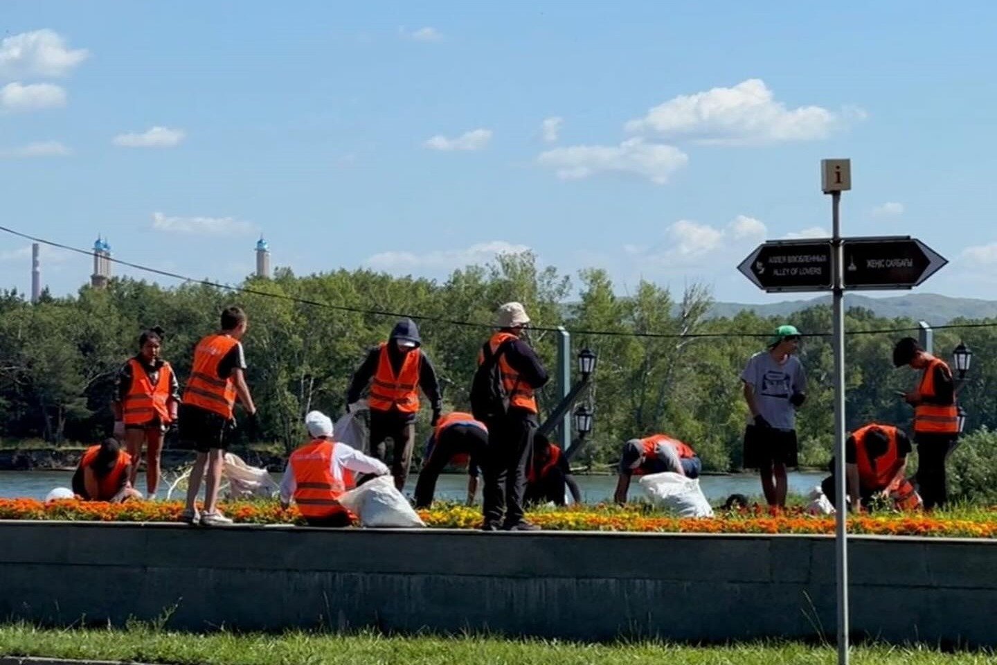 Усть-Каменогорск и ВКО / Өскемендік жастарды жұмысқа шақырады