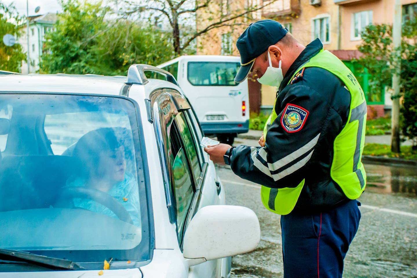 Новости Казахстана / Водителя, управляющего авто в состоянии алкогольного опьянения, задержали в ВКО