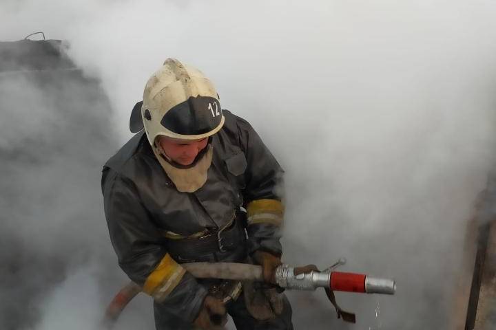 Происшествия в Казахстане и мире / Новогодние праздники закончились 20 пожарами в ВКО