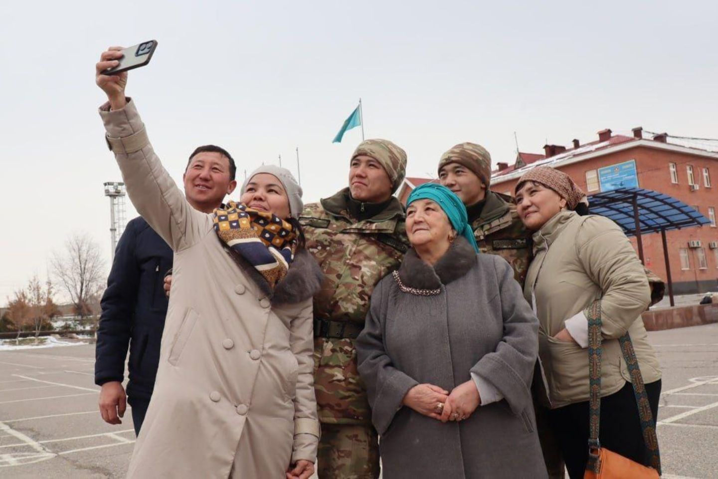 Новости Казахстана / Общество в Казахстане / В казахстанских военных частях прошли дни открытых дверей