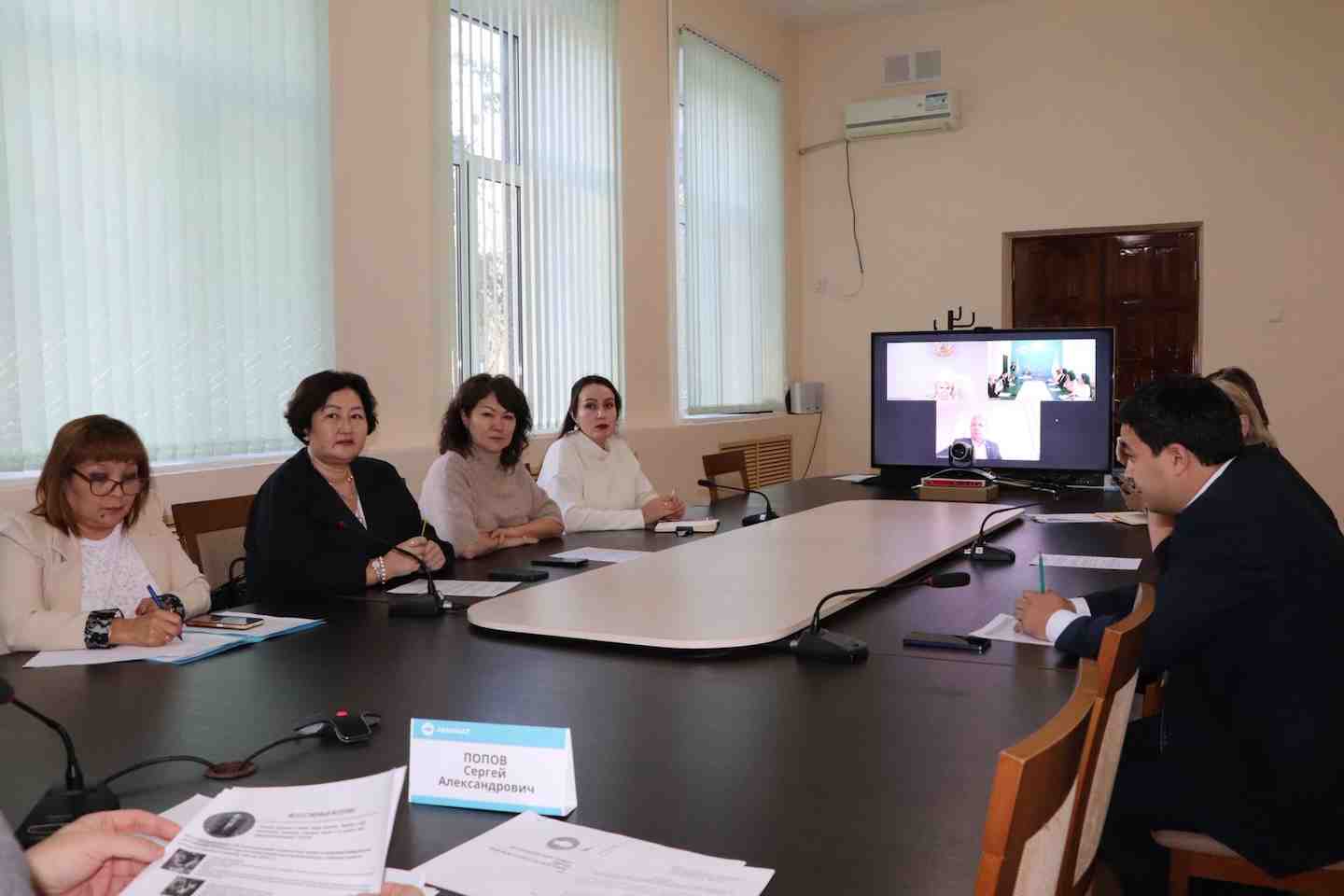 Усть-Каменогорск и ВКО / Огрехи строительства сельских СВА в ВКО исправляют местные стройкомпании Усть-Каменогорск и ВКО / Огрехи строительства сельских СВА в ВКО исправляют местные стройкомпании