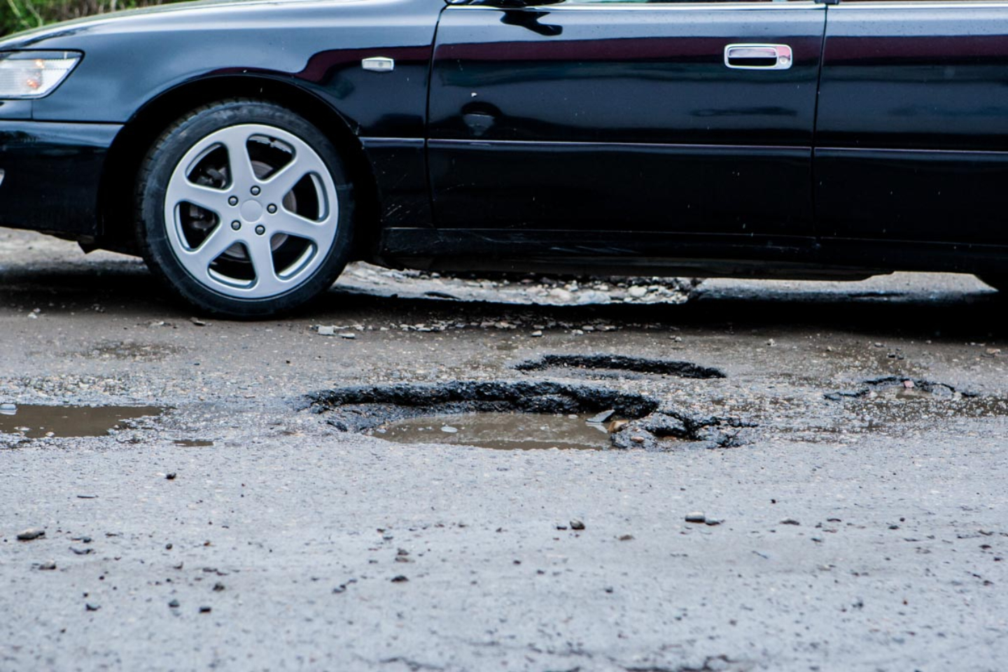 Усть-Каменогорск и ВКО / В Усть-Каменогорске подрядчики будут переделывать дороги за свой счет